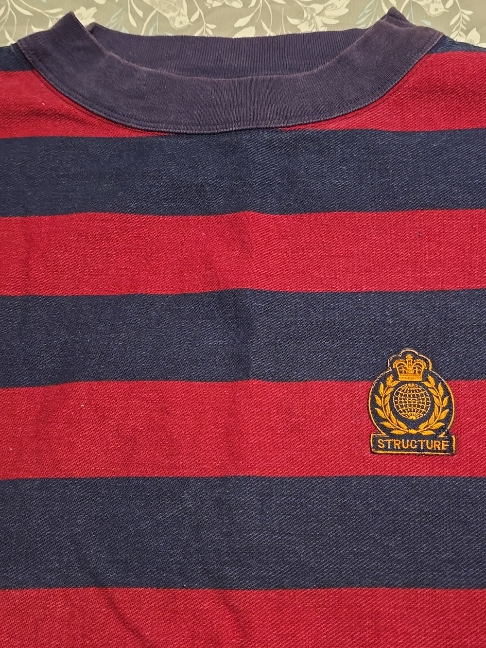 Vtg 90's Structure Active Wear Men's XL Red/Blue Crest Crewneck Sweatshirt Rugby - Picture 2 of 9